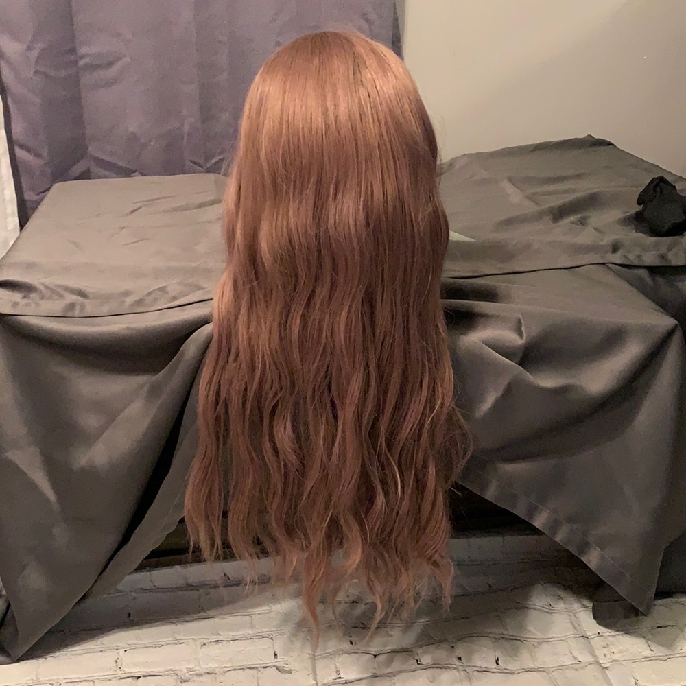 Synthetic wig - Picture 2 of 5